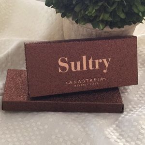 Anastasia Beverly Hills Sultry Palette